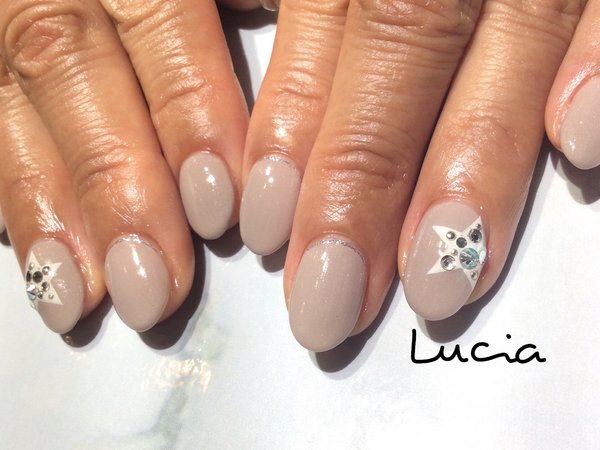 星ネイル|Lucia