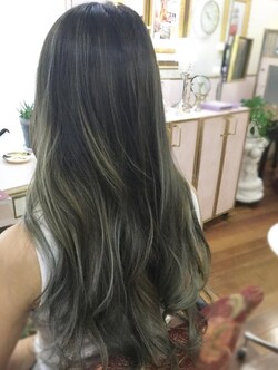 ハイライトバレイヤージュfeliz052- グレー