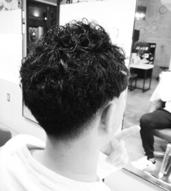 ハードパーマ　NYバーバースタイル|Homie