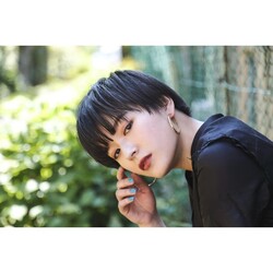 黒髪xショートスタイル