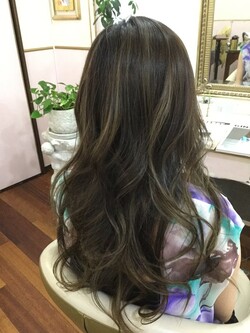 ハイライトMixバレイヤージュアッシュカラー