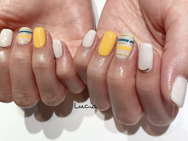 イエローボーダーネイル|Lucia