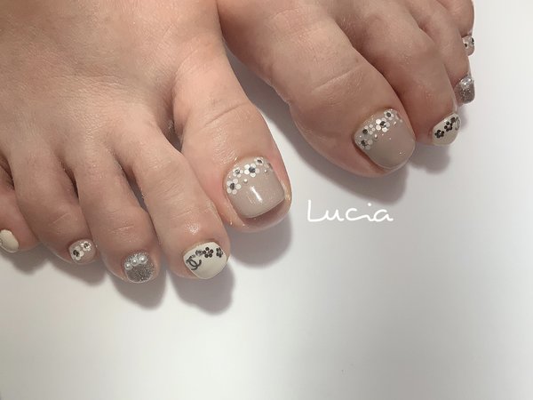 ホログラムフラワーネイル♪|Lucia