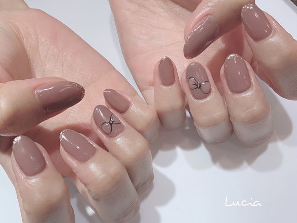 ぷっくりリボンネイル|Lucia