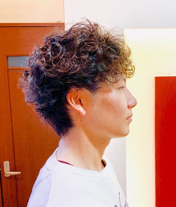 メンズパーマ長持ち強め|ブルーモスクTOKYO