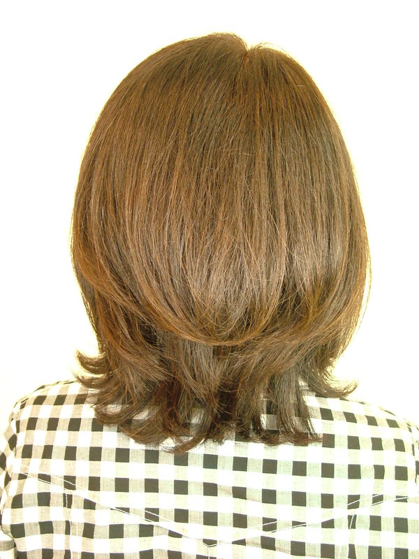 明るめのオーガニックハーブカラー＋動きのあるスタイルで若々しく|Ａｕｓｌｅｓｅ【アウスレーゼ】