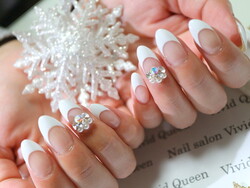 フレンチネイル|nail salon Vivid Queen