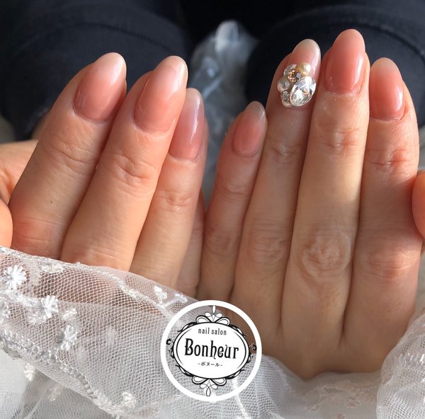 ビジューネイル|Nailsalon-Bonheur