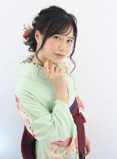 袴に似合う清楚系アップアレンジ|Raffine三宮