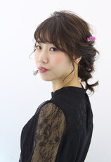 ミディアムの編みおろしアレンジ|Raffine三宮