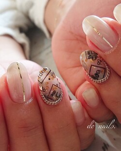 大人可愛いネイル