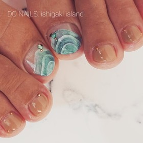 浜辺|DO NAILS.school