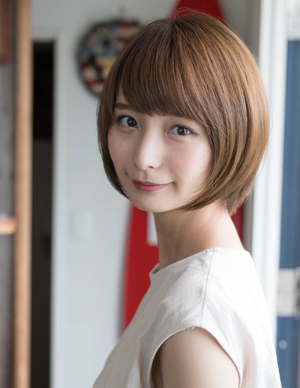 丸顔さんにオススメ、シンプルショート|Fringe Hair Salon