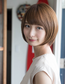 丸顔さんにオススメ、シンプルショート|Fringe Hair Salon