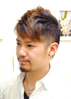 外国人風ワイルドショート刈り上げ|Cure2 (キュアキュア)