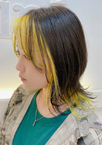 インナーカラー×ウルフで個性派にイメチェン|Raffine三宮