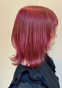 長さは変えず縮毛矯正とハイトーンでイメチェン|Raffine三宮