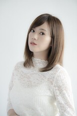 ツヤ髪でつくる愛されストレート|SENSE beauty salon