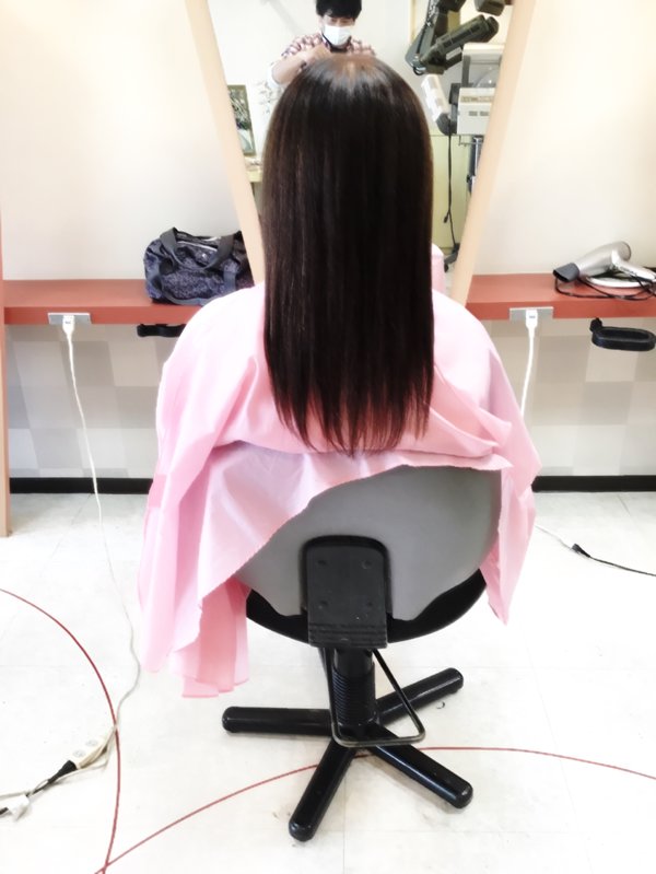 素髪の様な縮毛矯正風になびくシトサラ仕上がり|Prim K