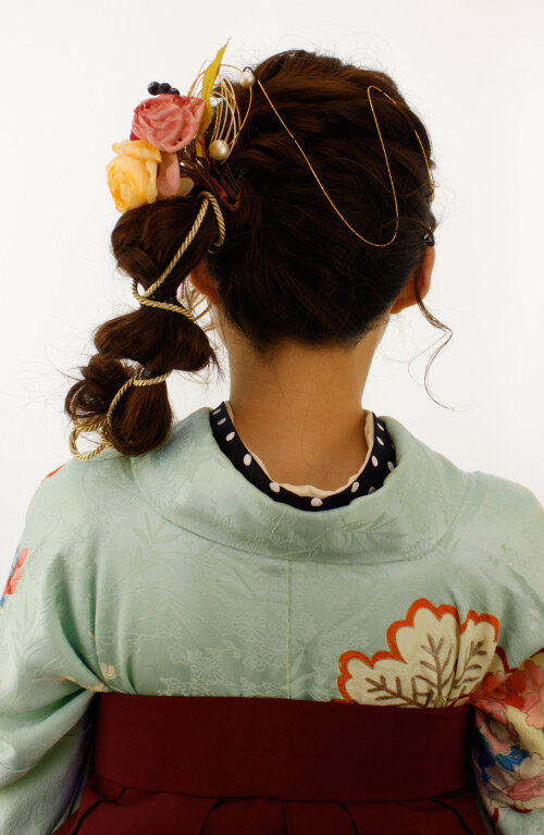 玉ねぎヘア×紐アレンジ|Raffine三宮