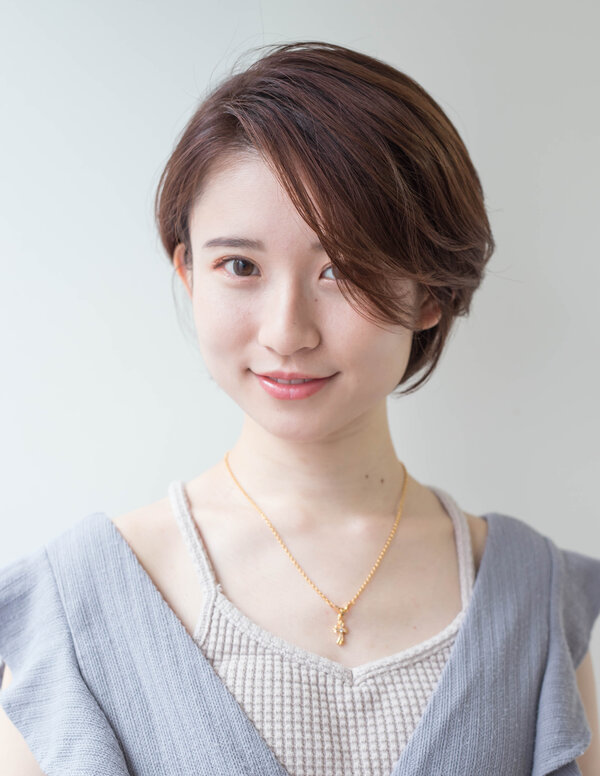 30代、おすすめ、女らしい前下がりショート|Fringe Hair Salon