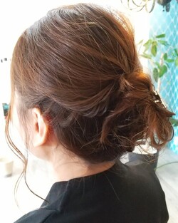 ヘアセット × 編み込みシニヨン b|coast