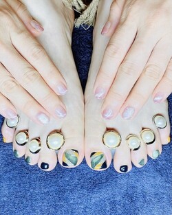 ラメネイル（ハンド×フット）|Nail Salon Chat