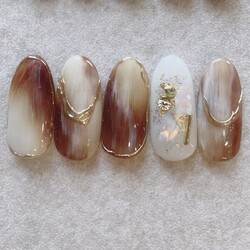 ニュアンスカフェオレネイル|Lucia