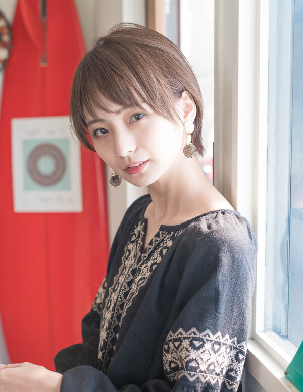 大人可愛い耳かけショート|Fringe Hair Salon