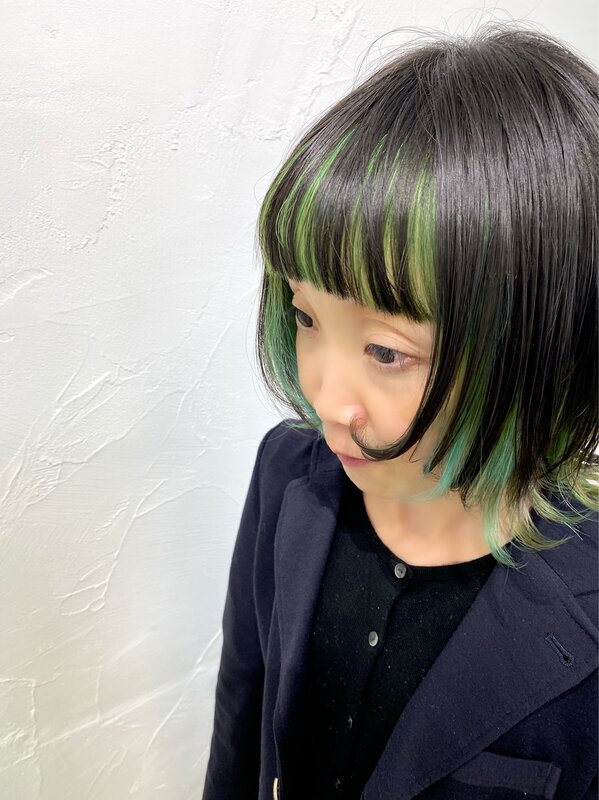 ボブ×ウルフ×インナーカラー×グリーン×ネオン系|Infini-Y’s　ウェルディ長泉店