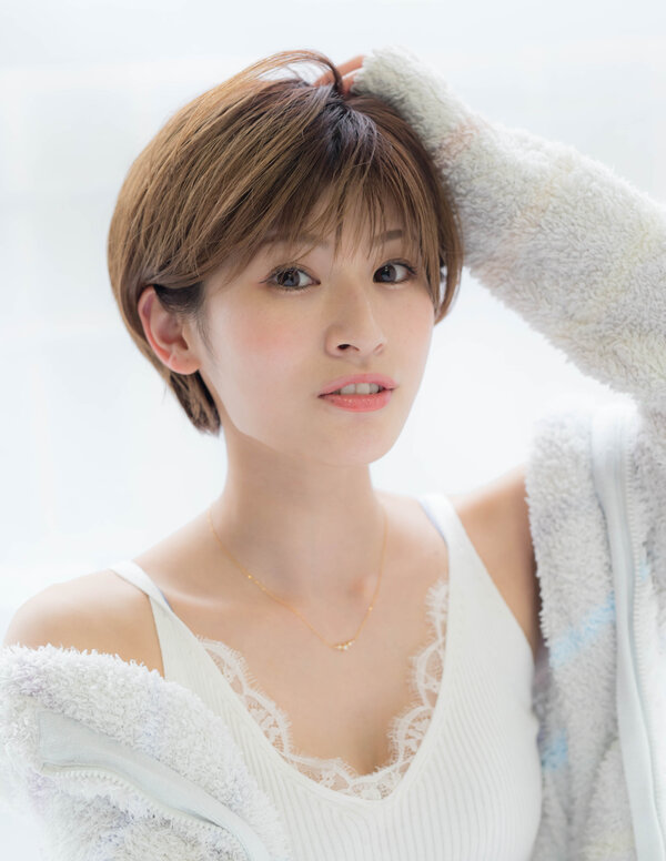 透明感！大人耳かけショート|Fringe Hair Salon