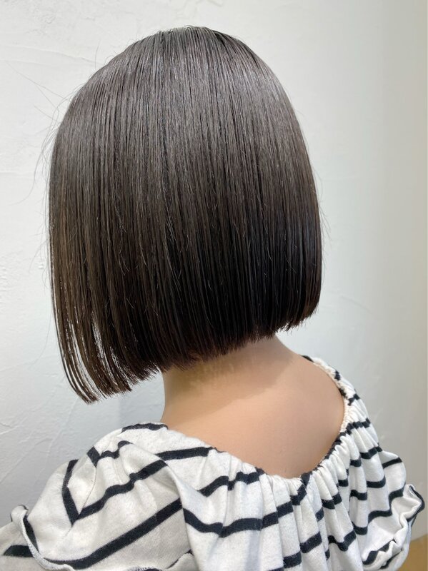 切りっぱなしボブ×前下がり×暗髪|Infini-Y’s　ウェルディ長泉店