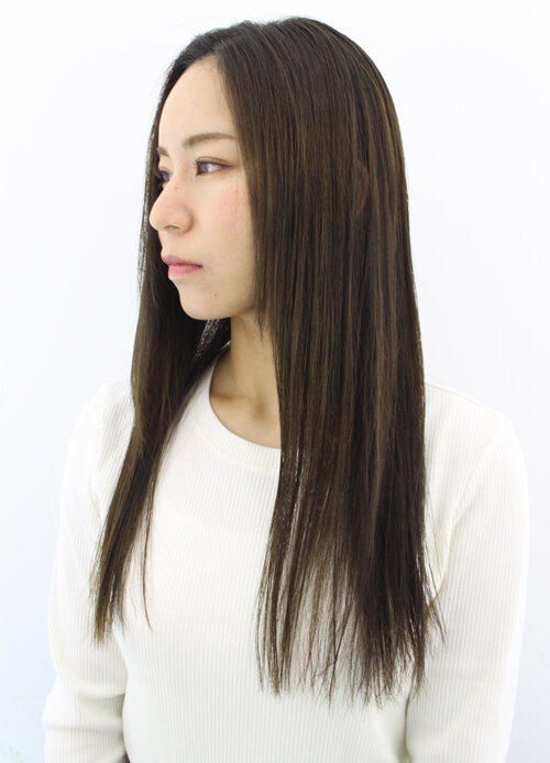 自然になびくナチュラルストレート|Raffine三宮