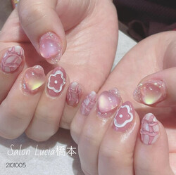 ぷっくりピンクネイル|Lucia