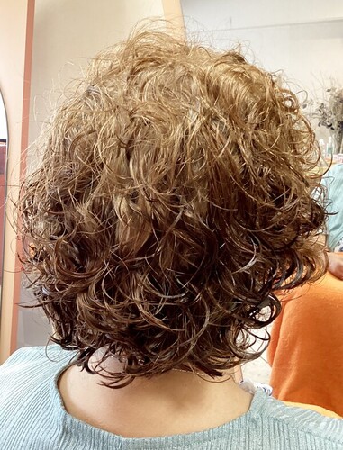 秋のクイーンボブ