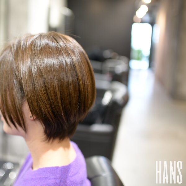 すっきりとした印象の耳かけボブ|美容室ＨＡＮＳ　名古屋　伏見