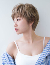 マッシュショートxミルクティーベージュ|Fringe Hair Salon