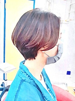 艶カラー・大人ショートボブ|HAIR BREEZE