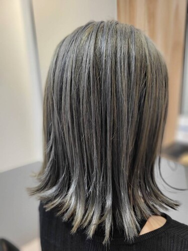 切りっぱなしボブ