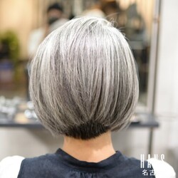 グレーヘアの魅力を最大限にNo.3