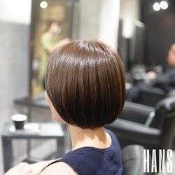 丸みのあるシルエットのボブカット