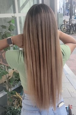 ロングヘアーグレージュカラーハイライトカラー白髪ぼかし