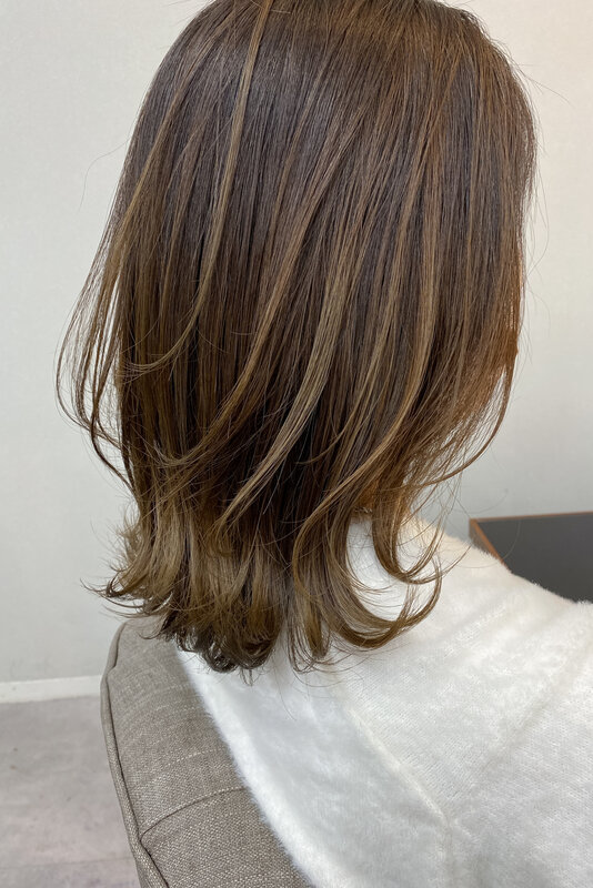 くびレイヤーエモージュモテ髪グラデーションカラー|Hair Make TOP SHAPE