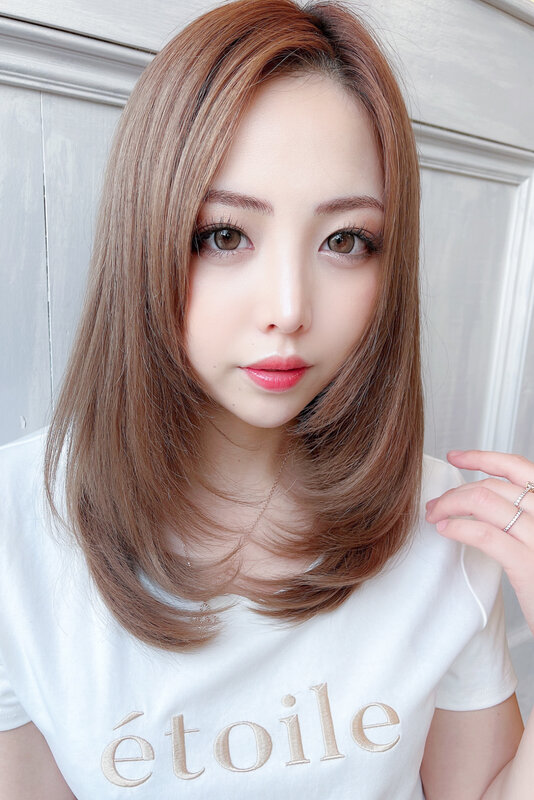 フェミニンなミディアムスタイル|Hair Make TOP SHAPE