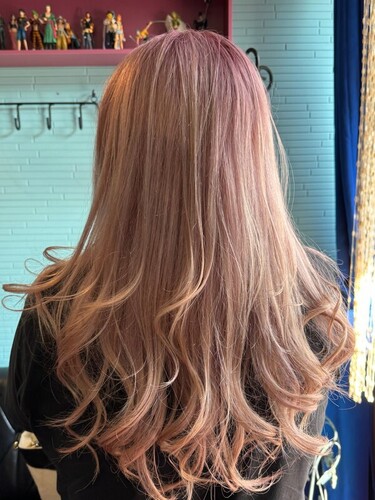 ホワイトピンク