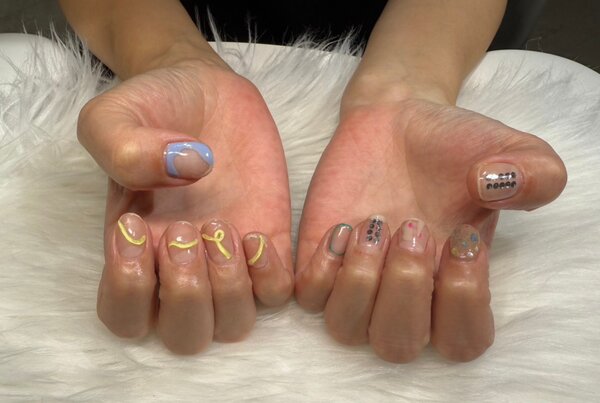 ハンド ミドルコース (90分 アート、ストーン、シールつけ放題) 色々なアート|Nail Salon Linda