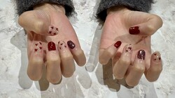 ハンド ミドルコース (90分つけ放題) 「お持ち込みデザイン 赤×ハートが可愛い年納めネイル」|Nail Salon Linda