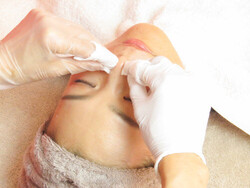 【毛穴エステ】フェイシャルコース|毛穴エステ・フェイシャル専門店 smooth【スムース】