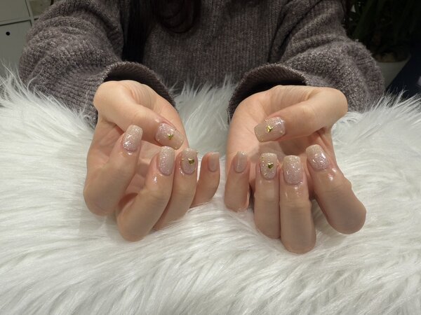 ハンド 定額デザイン 「冬にぴったり！ 細かいラメで上品な仕上がりに！」|Nail Salon Linda