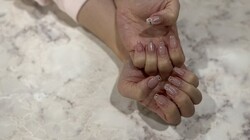 ハンド ライトコース (60分 アート、ストーン、シールつけ放題) 「ナチュラルカラーにリボンが可愛い！」|Nail Salon Linda